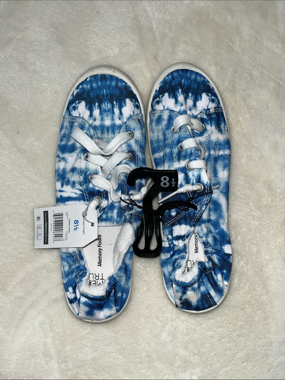 New! Girls Tie-Dye Blue Canvas Sneakers with Memory Foam Insole (size 8 1/2)